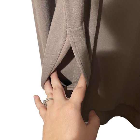 Soft Surroundings Light Brown Loraine Tunic w/Pockets - Picture 3 of 8